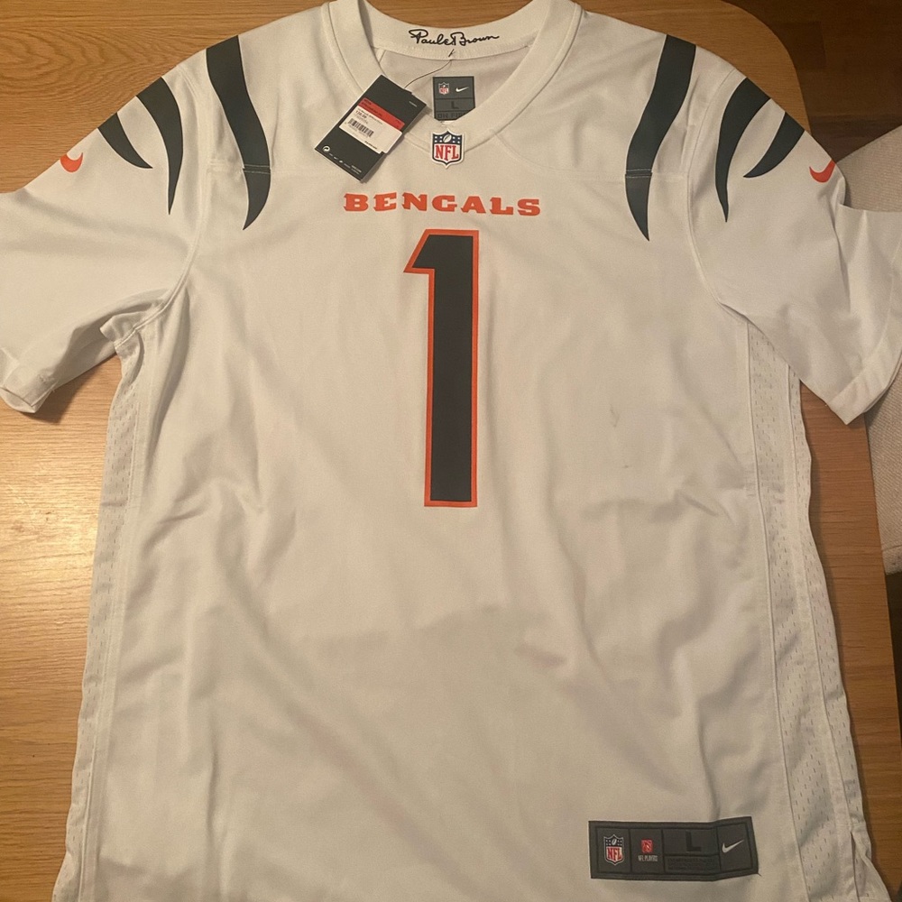 Ja’Marr Chase White Bengals Jersey Large